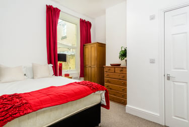 2 bed flat, GFF101 Beaumont Road, Lipson, Plymouth, PL49EB - Image 2
